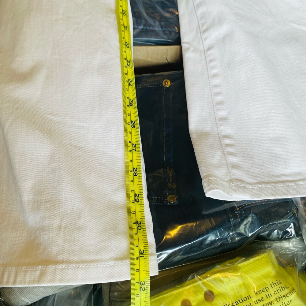 Lauren Ralph Lauren Women's White
Wide Leg Denim Jean Size 10 - Picture 10 of 10
